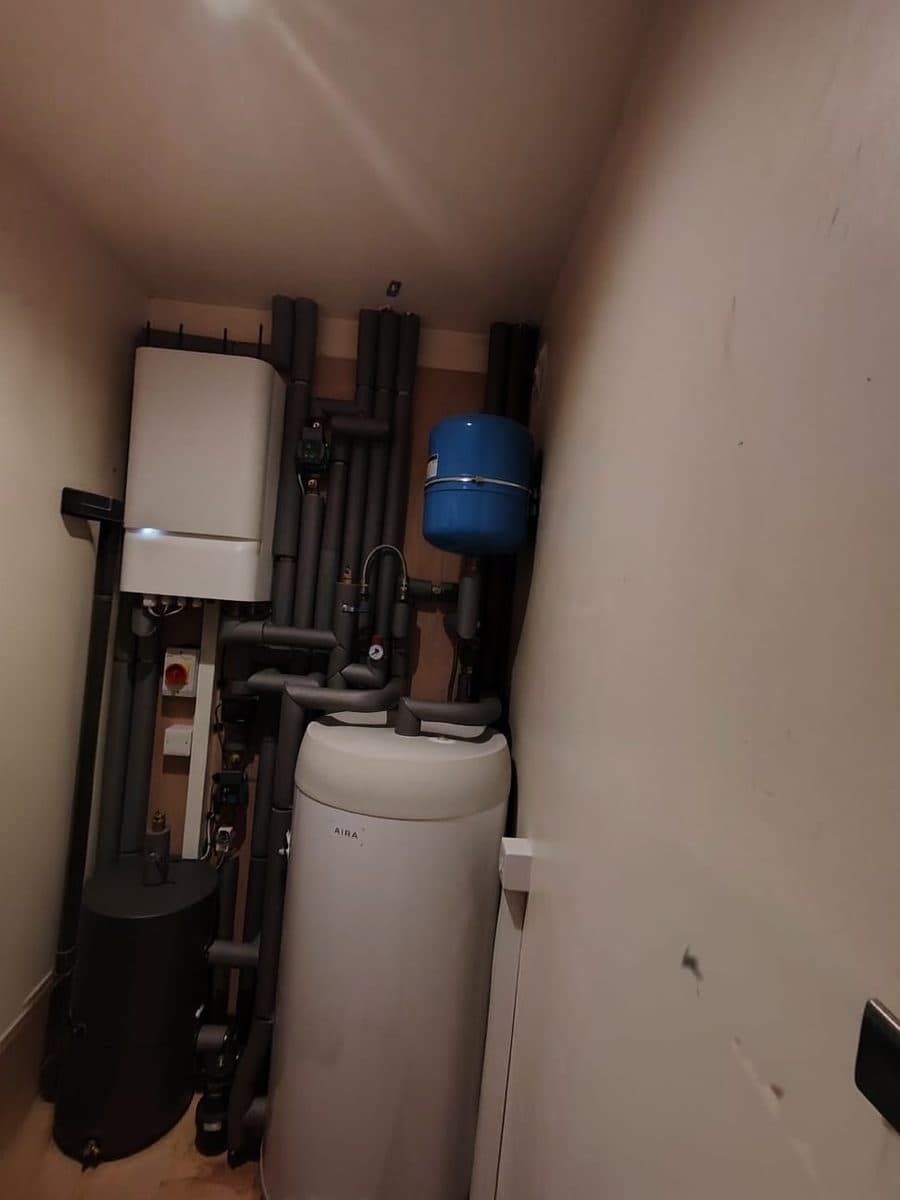 Heat pump plant room installation, Glasgow